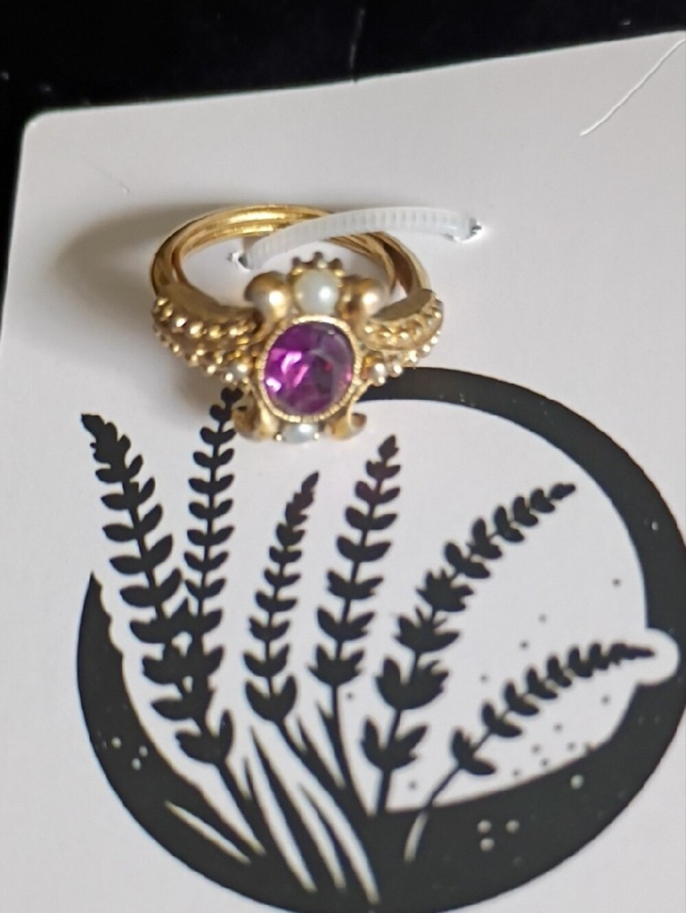 Vintage-Inspired Gold Ring with Purple Stone and Pearl Accents Size 7 - Picture 4 of 4